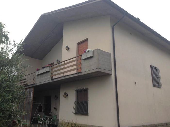 Casa con 6 locali in vendita in Via Trentola, Roncadello, Forlì