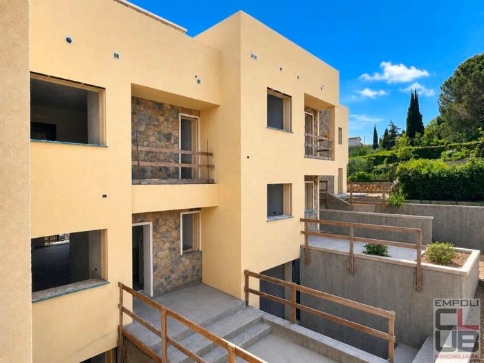 Appartamento quadrilocale in vendita in Via Livornese, Centro, Lastra a Signa