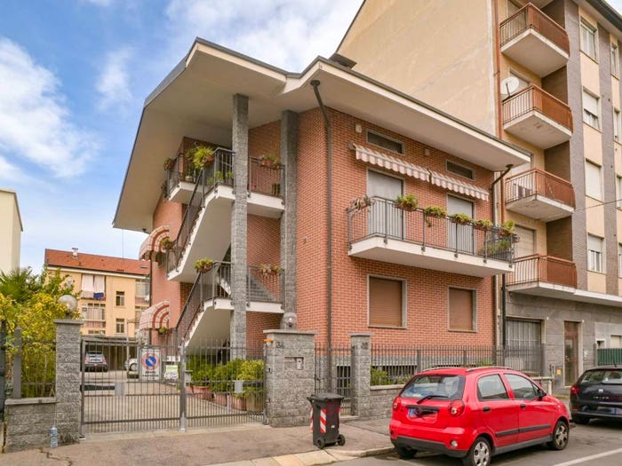 Casa con 6 locali in vendita in Via Rodi, Lesna, Grugliasco