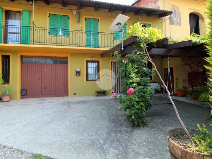 Casa con 5 locali in vendita in Fraz Rossi, Rossi, Sommariva Perno