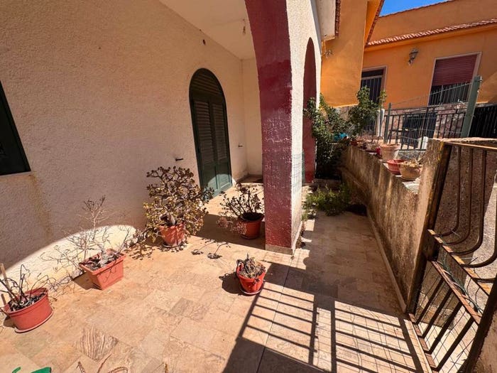 Casa trilocale in vendita in Via Antonino Manzo, Buseto Palizzolo