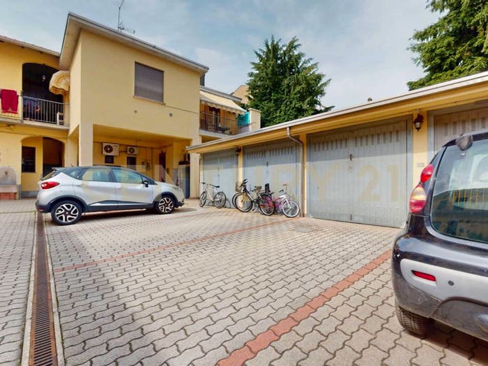 Appartamento con 6 locali in vendita in Via Roma, San Giorgio Su Legnano