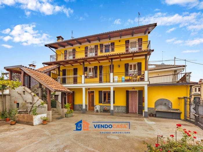 Case in Vendita e in Affitto - 2