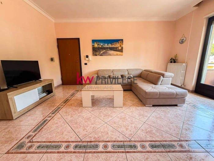 Appartamento trilocale in vendita in Via Martin Luther King, Squinzano