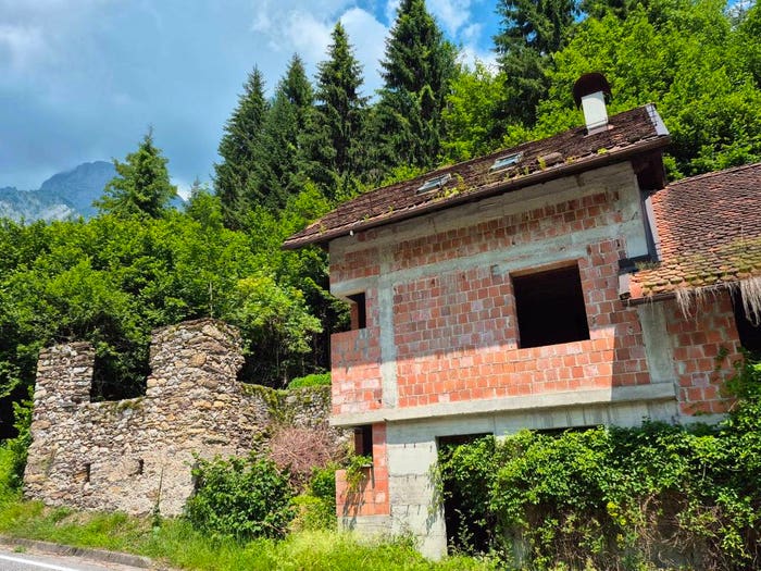 Casa quadrilocale in vendita in Prato Carnico
