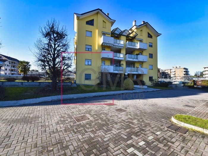 Appartamento bilocale in vendita in Viale Pietro Toselli, Piscina, Legnano