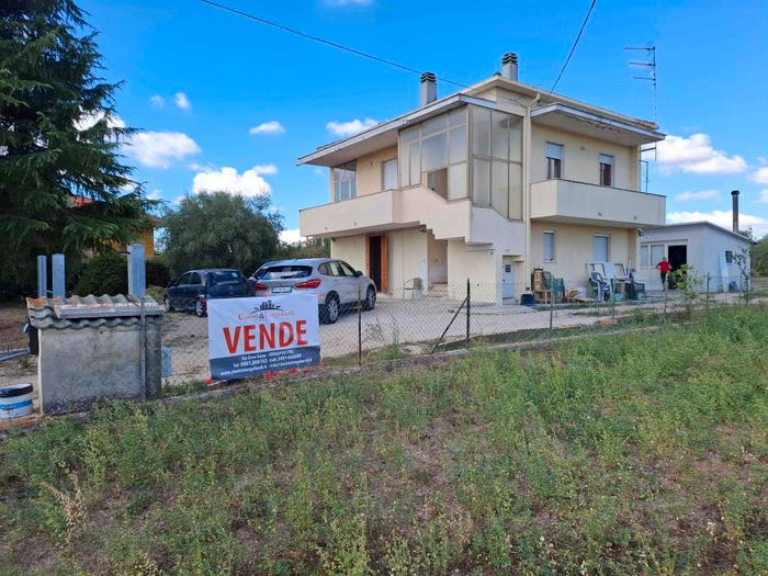 Casa con 6 locali in vendita in Via Cupa, Centro, Giulianova