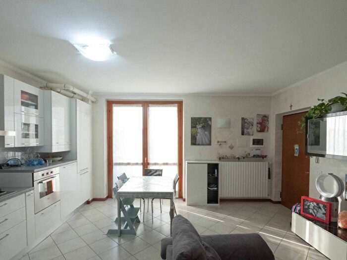 Appartamento trilocale in vendita in Somaglia