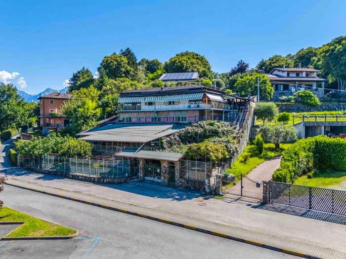 Casa con 6 locali in vendita in Via Montecchio Nord, Colico Piano, Colico