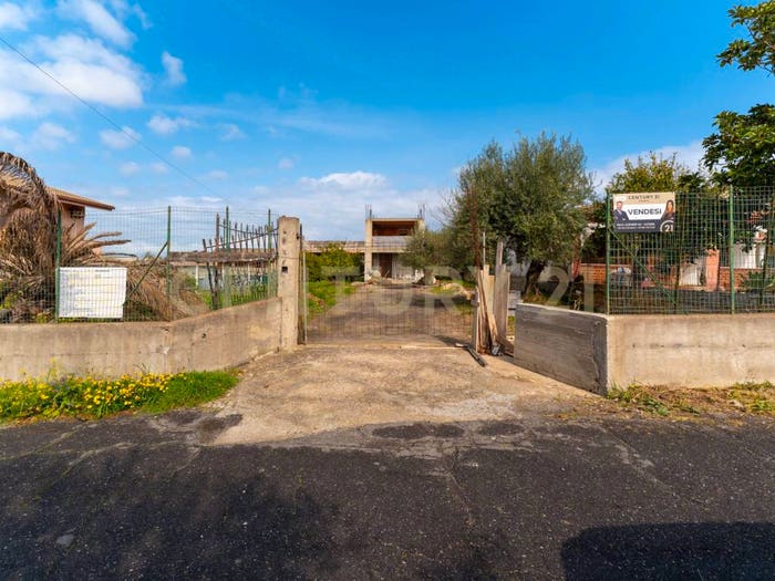 Casa quadrilocale in vendita in Via del Salice, Bongiovanni I, Augusta