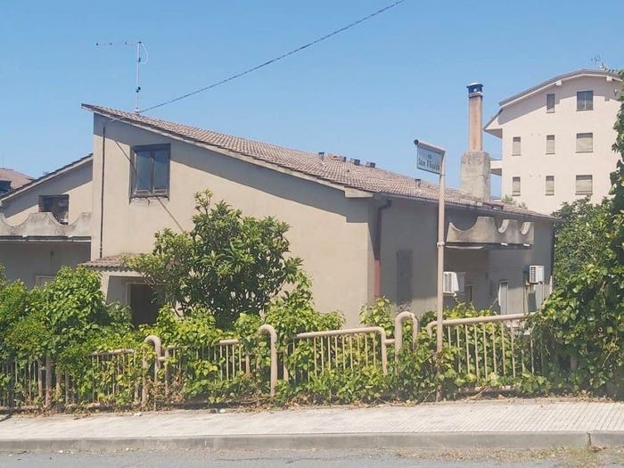 Casa con 6 locali in vendita in Via Salvo D'acquisto, Serra d'Aiello