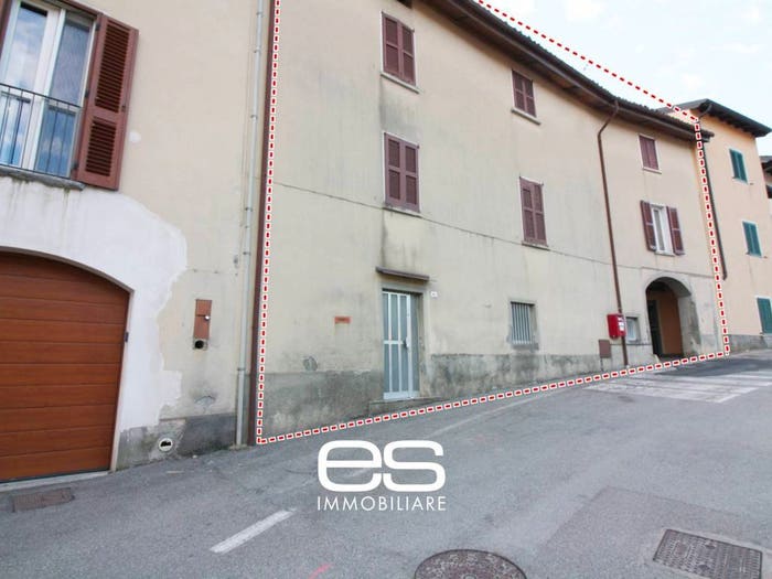 Casa con 6 locali in vendita in Via Albareda, Rovagnate, La Valletta Brianza