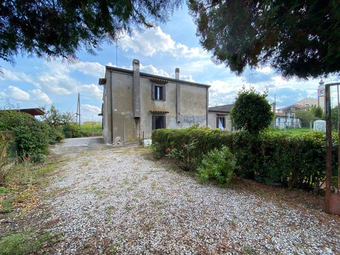 Casa con 6 locali in vendita in Pettorazza Grimani