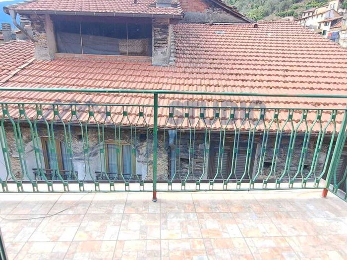 Appartamento quadrilocale in vendita in Via Ponte, Centro, Badalucco