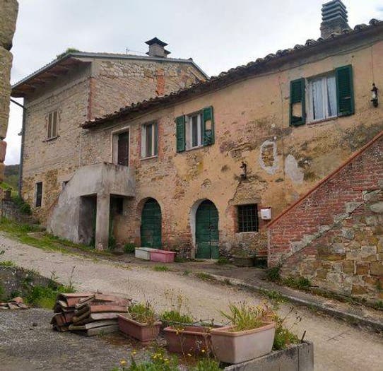 Casa con 6 locali in vendita in San Savino, Magione
