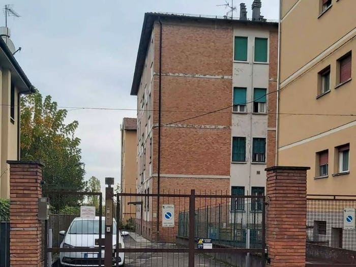 Casa trilocale in vendita in via Alessandro Manzoni, Centro Marullina, Casalecchio di Reno