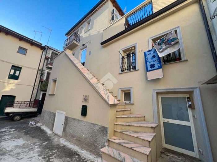 Appartamento con 6 locali in vendita in Via blaschi, Nicastro Sambiase, Lamezia Terme