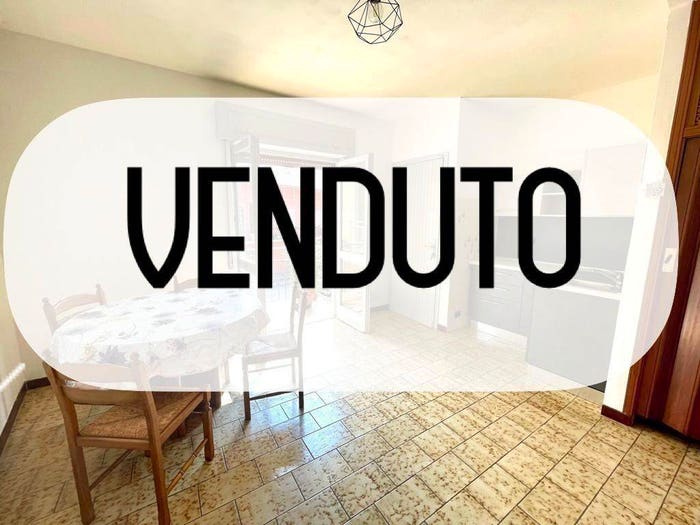 Appartamento bilocale in vendita in Via Morazzone, Centro, Gazzada Schianno