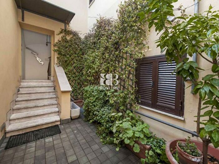 Casa con 6 locali in vendita in Via Cesare De Lollis, San Lorenzo, Roma