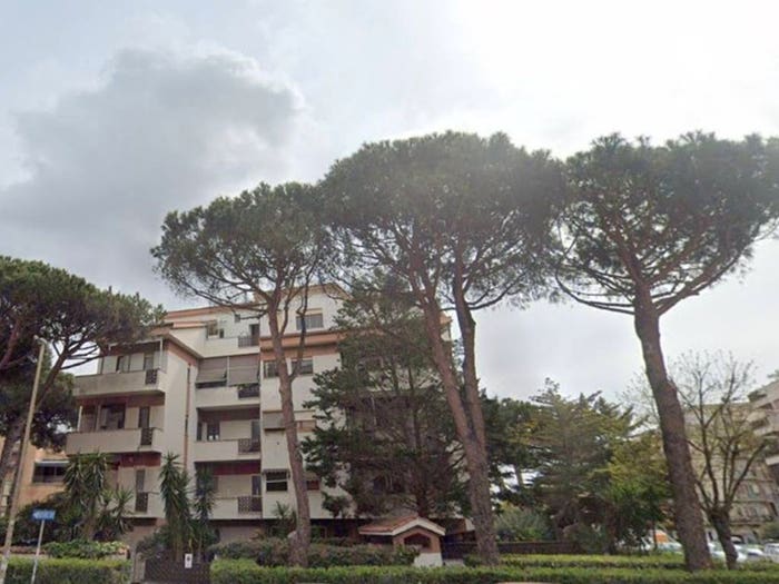 Appartamento con 6 locali in vendita in Viale dei Promontori, Ostia Levante, Roma