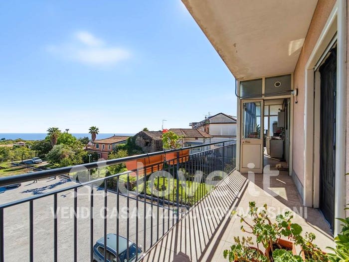 Appartamento con 6 locali in vendita in Via Floridia, Pennisi Santa Maria Ammalati Piano d'Api, Acireale