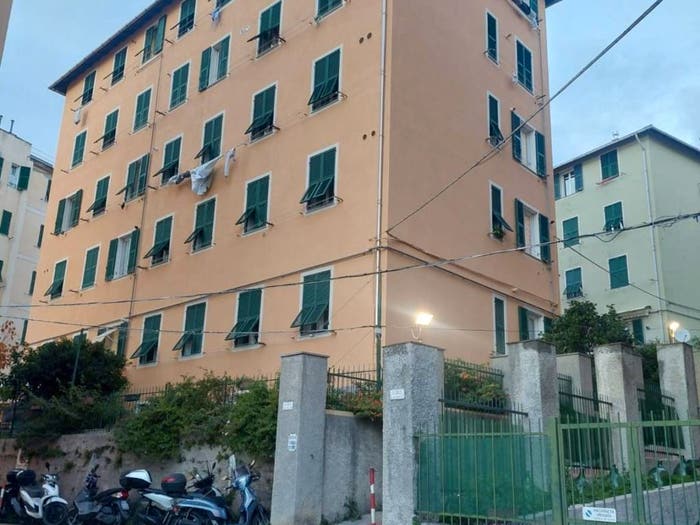 Appartamento trilocale in vendita in Via Sapello, Pra', Genova
