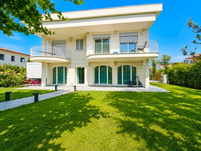 Casa con 6 locali in vendita in Via Nazario Sauro, Centro, Forte dei Marmi