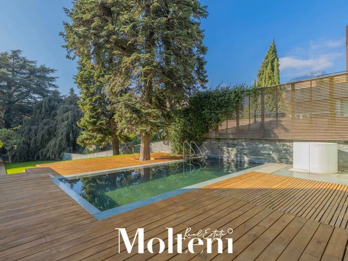 Casa con 6 locali in vendita in viale privato penati, Malgrate