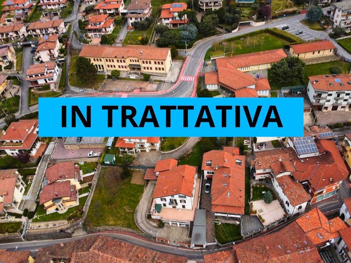 Appartamento trilocale in vendita in Via Madaschi, Centro, Adrara San Martino
