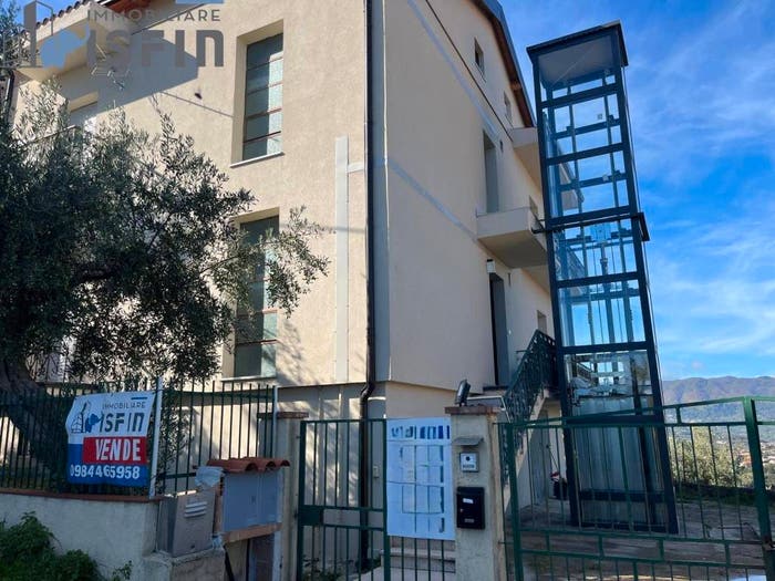 Appartamento con 6 locali in vendita in Via Specola, Laurignano, Dipignano
