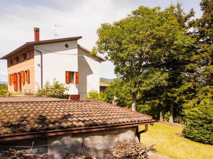 Casa con 6 locali in vendita in Palagano