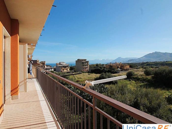 Appartamento quadrilocale in vendita in Via Senna, Centro, Bagheria