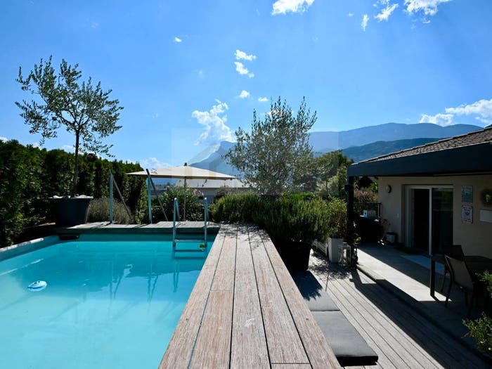 Casa quadrilocale in vendita in Via delle Rose, Gargazzone