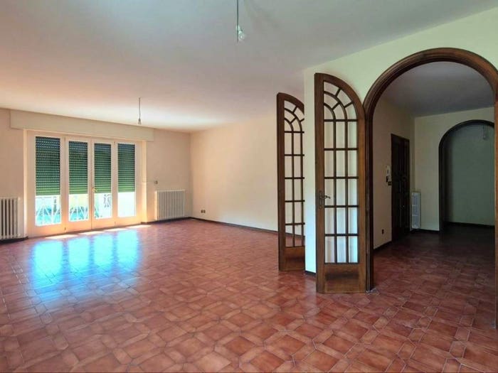 Appartamento con 6 locali in vendita in via della stazione II, Ponte a Moriano, Lucca
