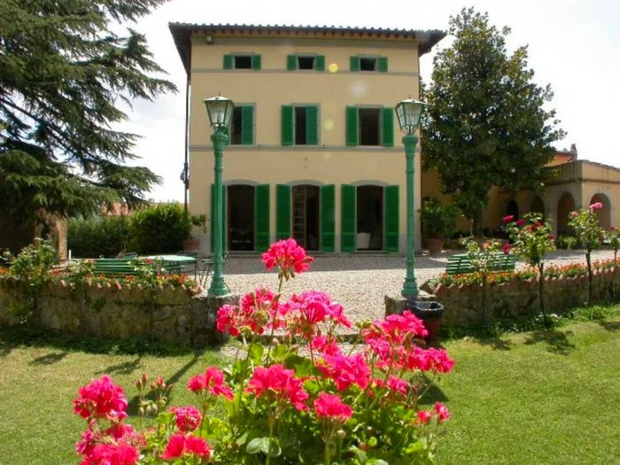 Casa con 6 locali in vendita in Centro, Bucine