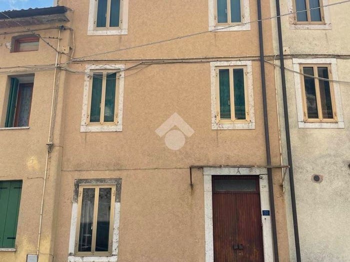 Casa con 5 locali in vendita in Via A Rossi, Centro, Santorso