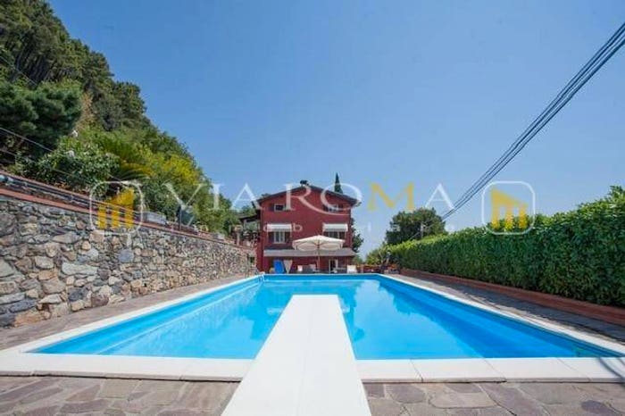 Casa con 6 locali in vendita in Colle di Compito Castelvecchio, Capannori