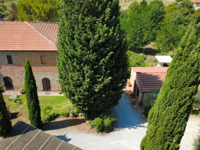 Casa con 6 locali in vendita in Acquaviva, Montepulciano