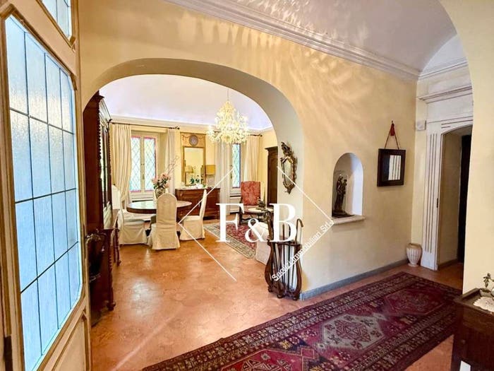 Casa con 6 locali in vendita in Piazza Vittorio Emanuele II, Vesime