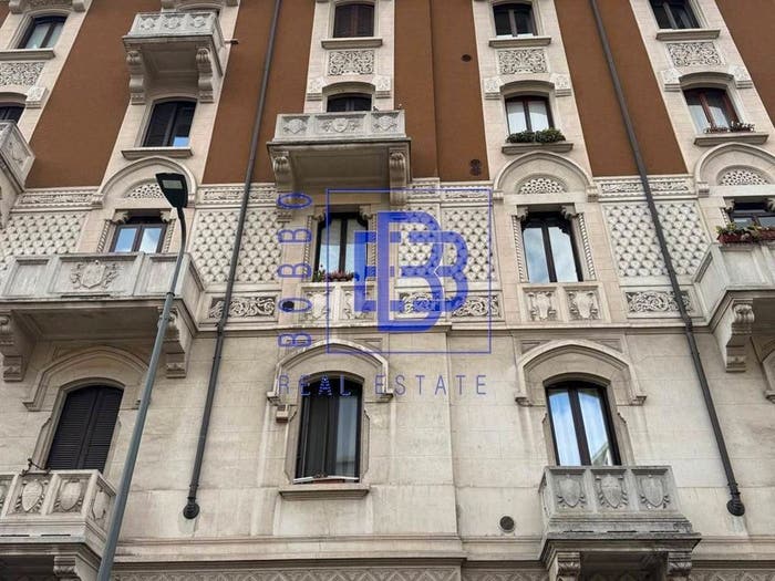 Appartamento quadrilocale in vendita in Viale Romagna, Città Studi, Milano