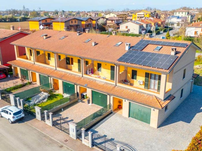 Casa con 5 locali in vendita in VIA PRATI LANDI, Centro, Castelnovo di Sotto