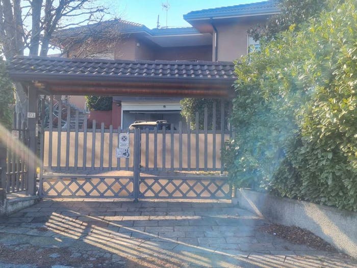 Casa trilocale in vendita in Via per Alzate, Albese con Cassano