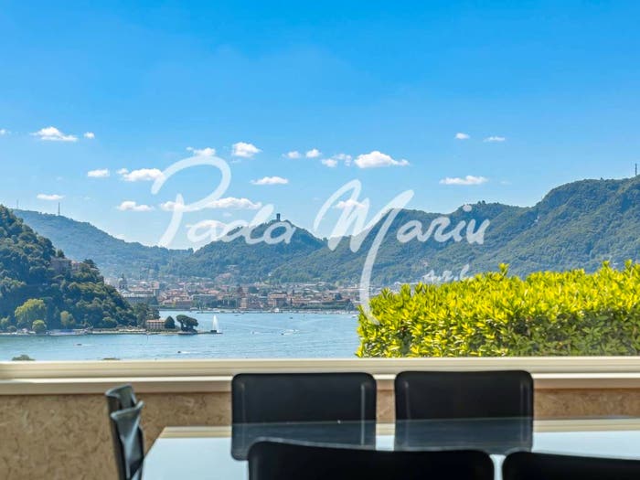 Casa con 6 locali in vendita in Via Battista Mondelli, Cernobbio