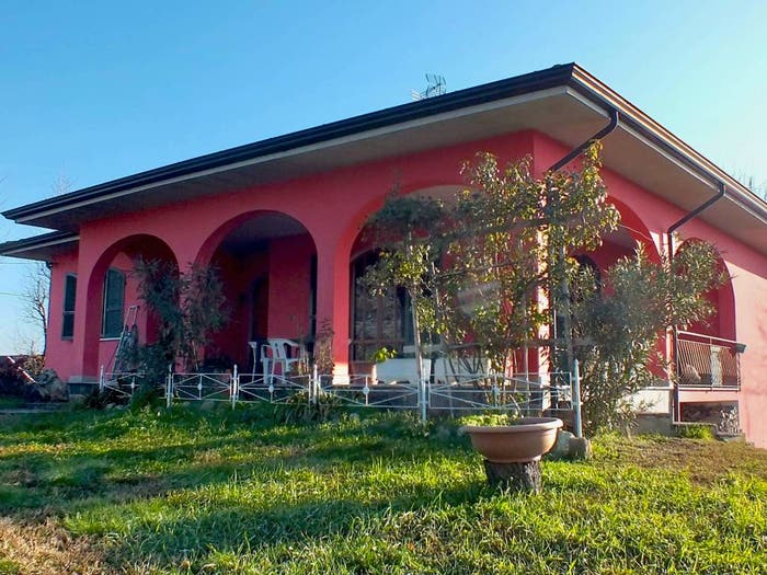 Casa quadrilocale in vendita in Strada dei Casali di Borgonovo, Borgonovo Val Tidone