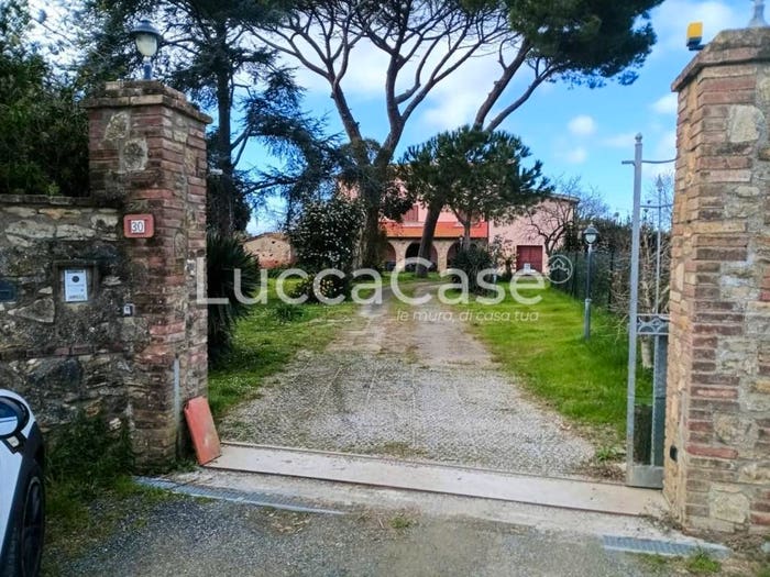 Casa con 6 locali in vendita in San Pietro in Palazzi Collemezzano Buca del Gatto, Cecina