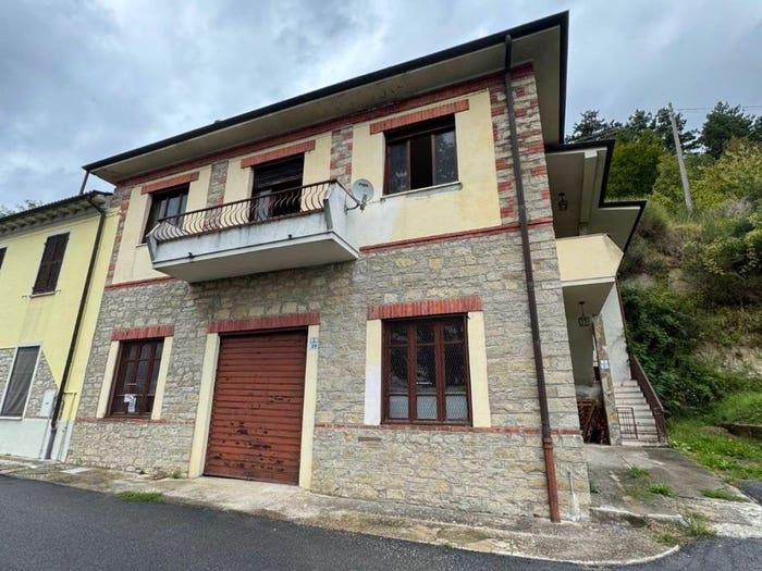 Casa quadrilocale in vendita in Frazione Sorli, Borghetto di Borbera