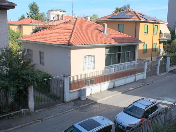 Casa quadrilocale in vendita in Via Ippolito Nievo, San Carlo San Paolo, Rho