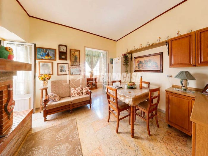 Appartamento con 5 locali in vendita in Via Tevere, Santa Rosa, Lecce