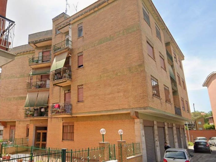Appartamento trilocale in vendita in Via Enrico De Nicola, Centro, Genzano di Roma