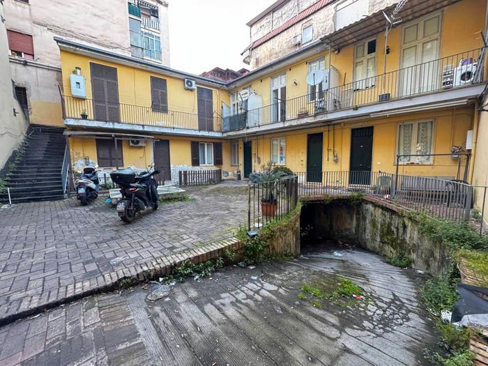 Appartamento bilocale in vendita in Via Vittorio Emanuele III a Miano, Miano, Napoli
